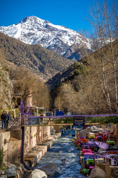 ristoranti nel fiume a setti fatma, ourika valley, marocco - atlas mountains foto e immagini stock