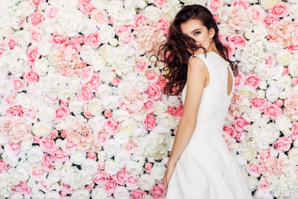hermosa novia - floral dress fotografías e imágenes de stock