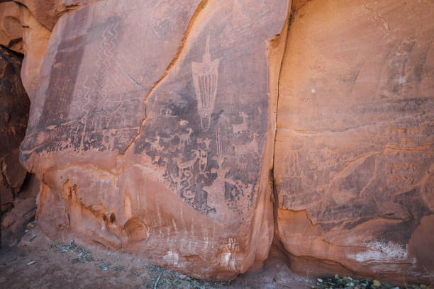 istock Moonflower Canyon Petroglyph 1294351015