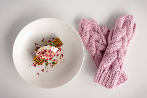 istock mitten, cake on white wooden table 1294351172