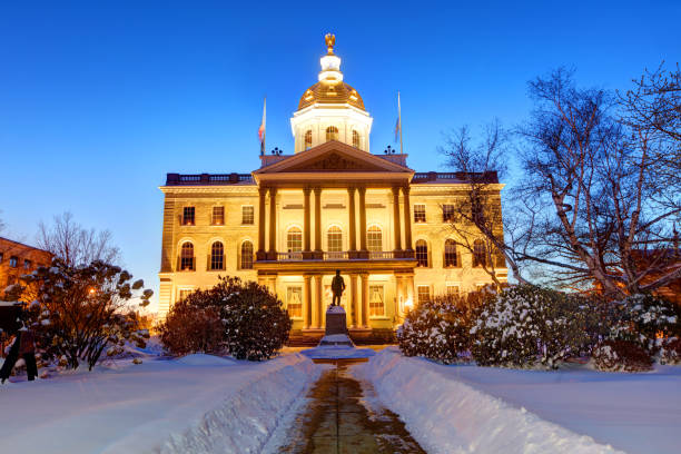 New Hampshire State House in Concord The New Hampshire State House, located in Concord at 107 North Main Street, is the state capitol building of New Hampshire. concord new hampshire stock pictures, royalty-free photos & images
