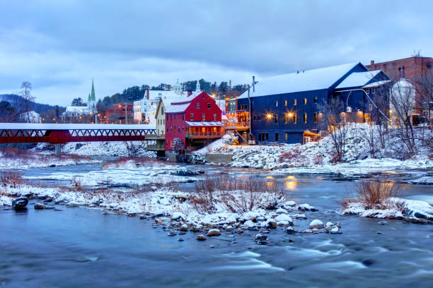 istock Winter in Littleton, New Hampshire 1294355085