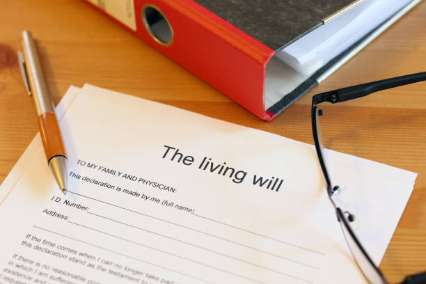 istock Symbol image: Blank form of the living will on a desk 1294385302