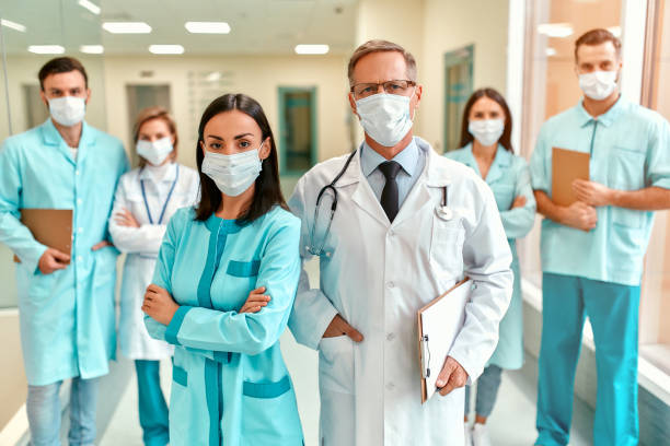 istock Doctor team. Medicine. 1294409515