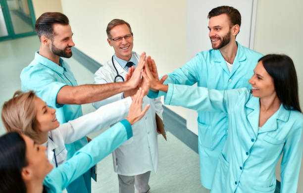 istock Doctor team. Medicine. 1294409689