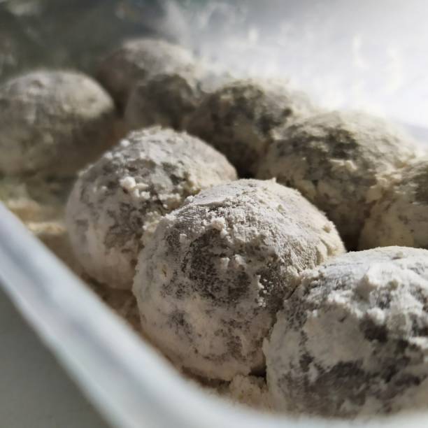 istock Sweet chocolate ball 1294428610