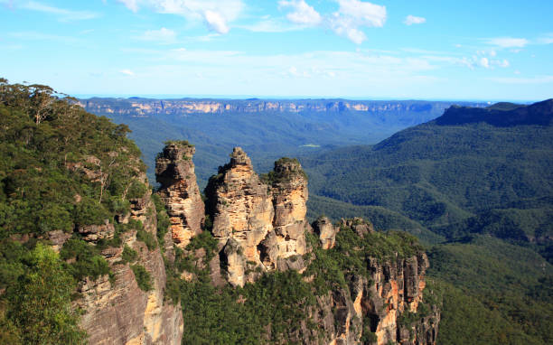 istock Three Sisters in the Blue Mountains 1294439545