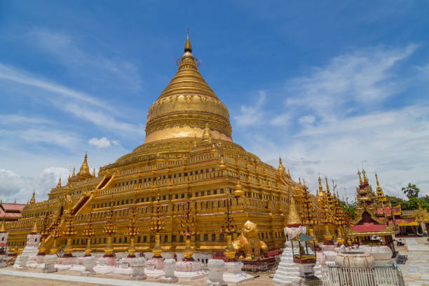 пагода шведагон - shwedagon pagoda стоковые фото и изображения