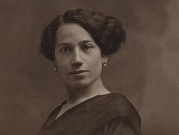 istock Young woman in 1916. 1294468619