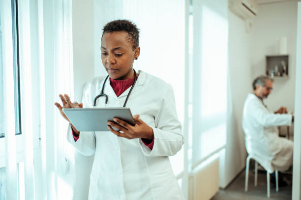 istock Doctors at the clinic 1294483008