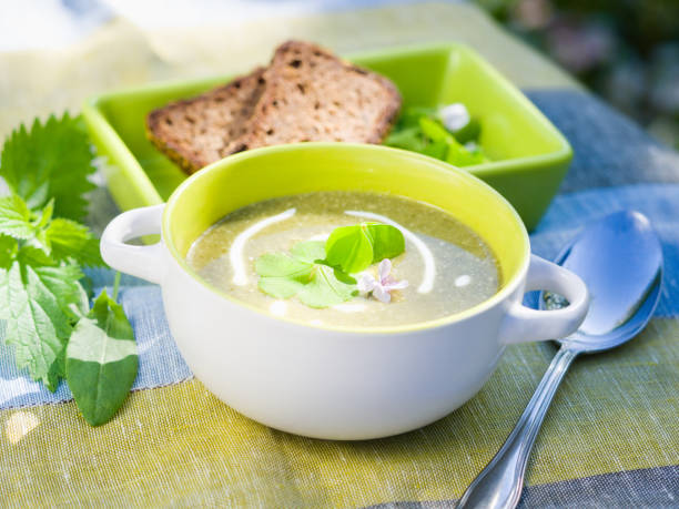istock Green herb cream soup 1294584799