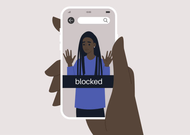 illustrazioni stock, clip art, cartoni animati e icone di tendenza di mano che tiene in mano uno smartphone con un account utente bloccato, visualizzato su uno schermo, privacy nei social media - violate