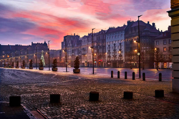 istock Beautifull sunrrise in BYtom 1294676888