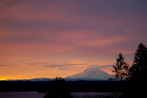 istock Puget Sound Sunrise 1294897401