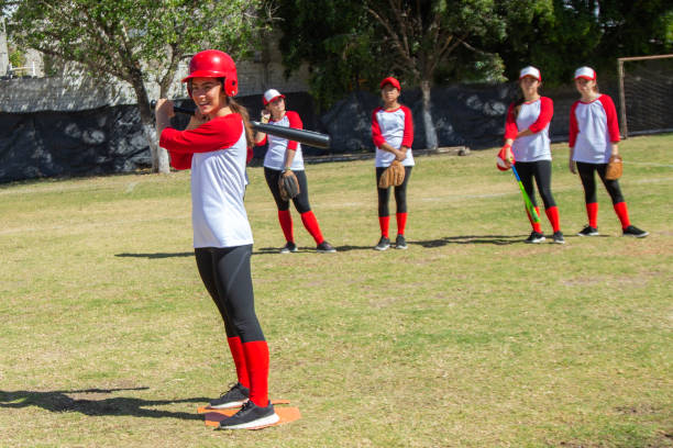 istock Teenage women training 1294923610