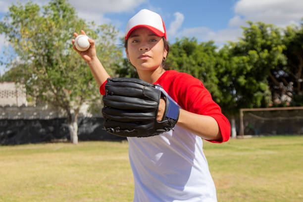 istock Teenage women training 1294924333