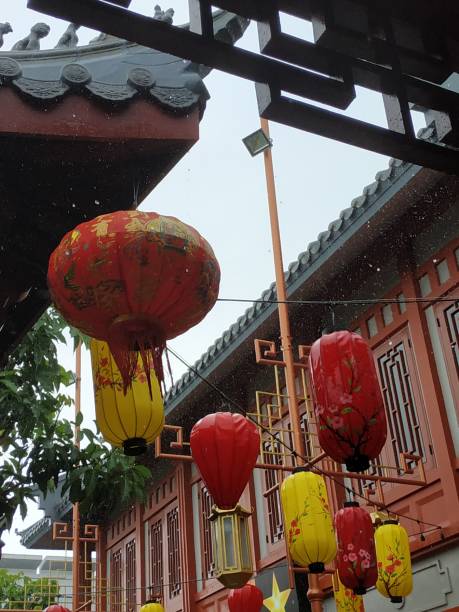 istock Chinese lamps and lanterns 1294985146