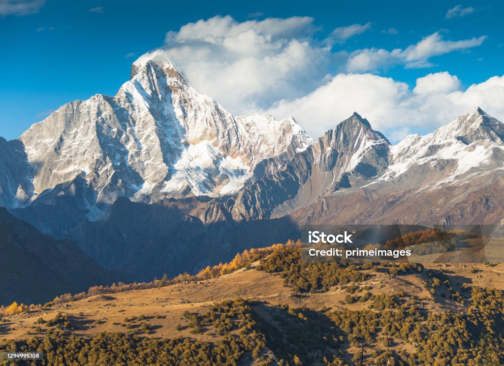 Amazing Meili Snow mountain and mountain range at Yunnan, China Mountain Stock Photo