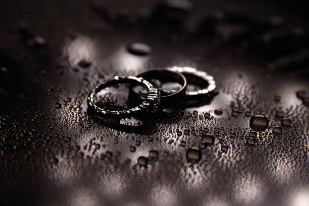 jasper black gemstone on diamond ring