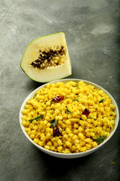 Bowl of raw papaya thoran.