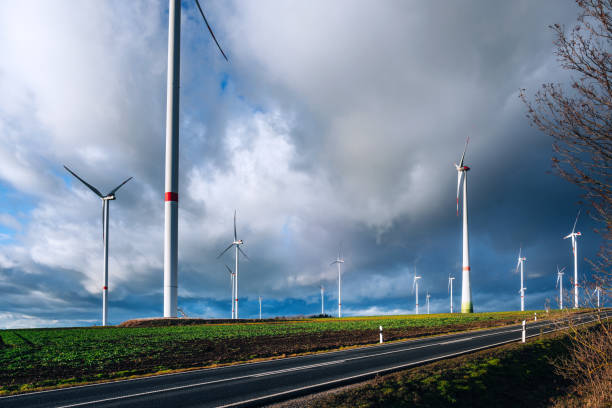 風力エネルギー生産、風力タービン - climate wind engine wind turbine ストックフォトと画像