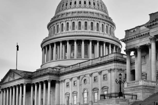 trump capitol riot - 2021 - republican president photos et images de collection