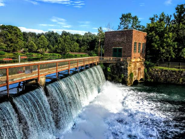 istock The Powerof H2O 1295101704