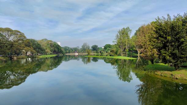 istock Taiping Lake Garden 1295168222