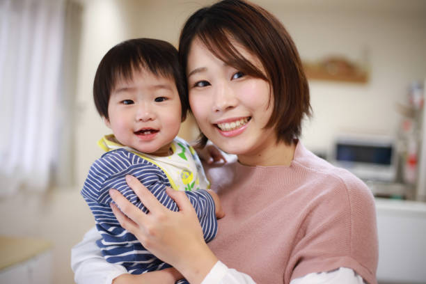 istock Smiley parent and child 1295184794