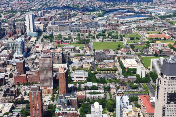 istock Chicago Near North Side 1295288416