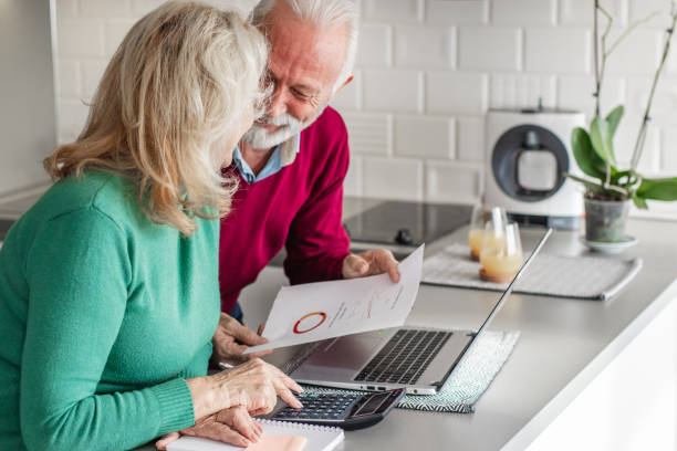 istock Seniors are planning home budget 1295293997
