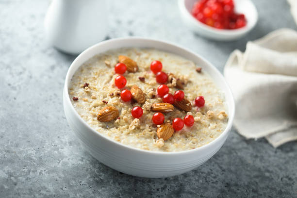 istock Oatmeal porridge with berries 1295297640