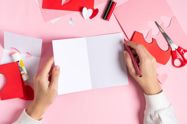 istock DIY Valentine greeting card, mock up 1295375490