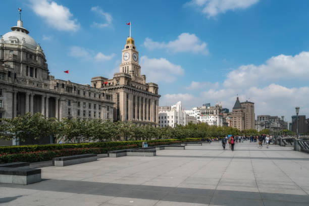 istock Shanghai Bund old building landscape 1295426214