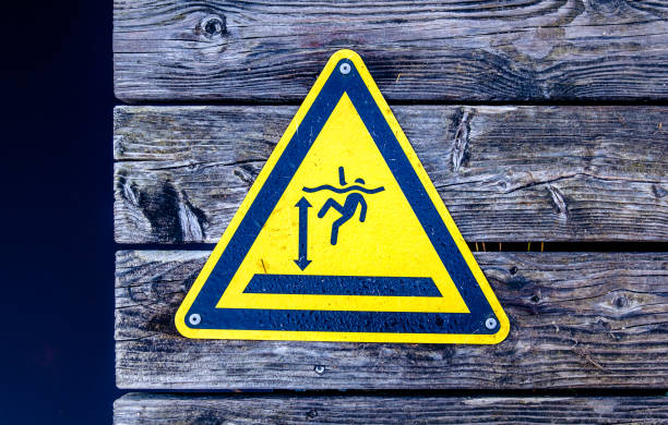 istock no jumping sign in germany 1295433189