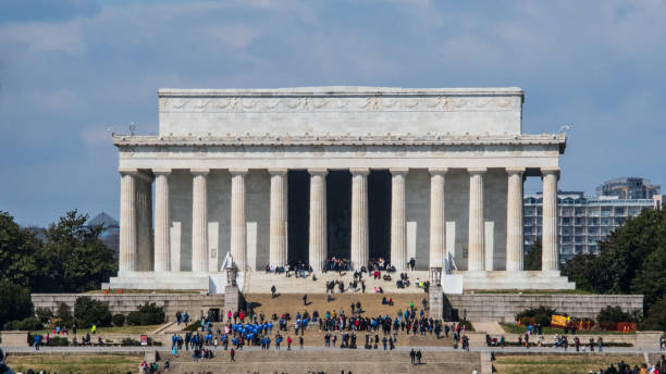 istock Lincoln Memorial, Washington DC 1295481504
