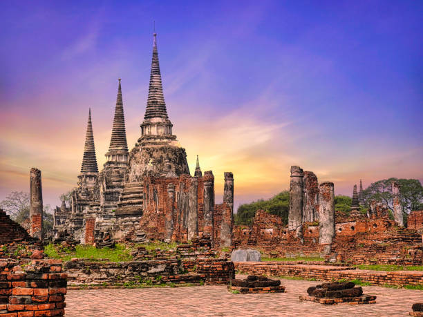 ayutthaya antiga capital do reino do sião - cambodia monk buddhism angkor wat - fotografias e filmes do acervo
