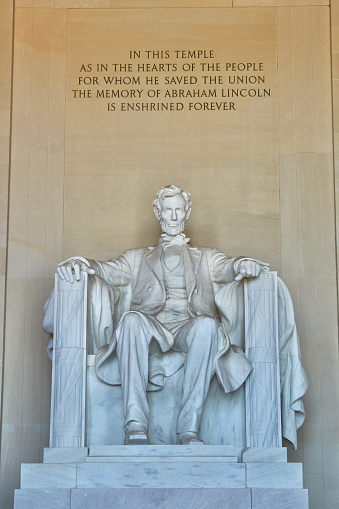 Front View of the Lincoln Memorial Statue With View of the Column and Ceiling Design