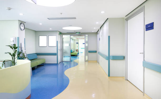 hospital corridor - medico consultorio imagens e fotografias de stock
