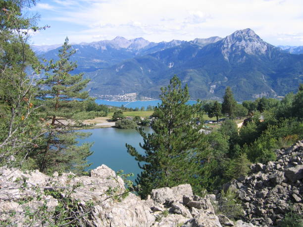 istock View of a mountain lake 1295779133