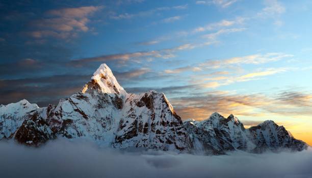 Mount Ama Dablam on the way to Everest Base Camp Evening view of mount Ama Dablam on the way to Everest Base Camp - Nepal Himalayas mountains base camp stock pictures, royalty-free photos & images