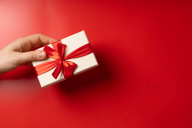istock The main gift for Valentine's Day from him 1295800204