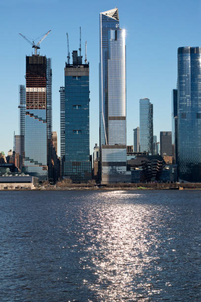 istock New York skyline, midtown construction from the New Jersey side 1295805670