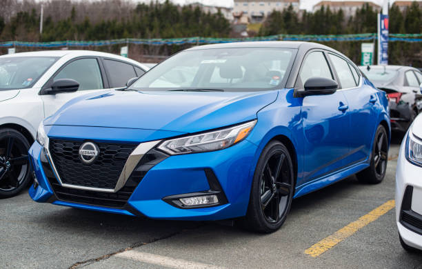2020 nissan sentra - samochód osobowy zdjęcia i obrazy z banku zdjęć