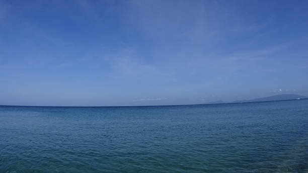 istock White Beach in Puerto Galera 1295907965