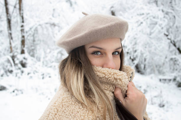 istock Surprised beautiful woman looking 1295981574