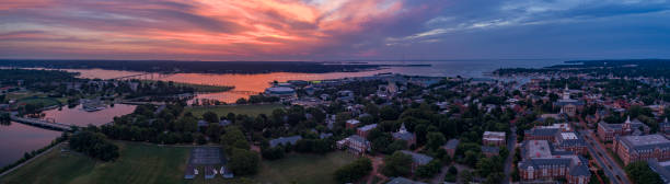 панорама аннаполиса на рассвете. - us naval academy стоковые фото и изображения