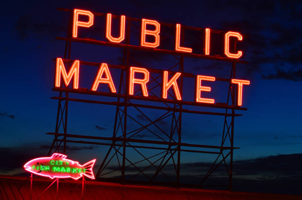 rynek publiczny, seattle - pike place market market seattle tourist zdjęcia i obrazy z banku zdjęć