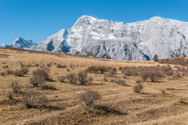istock Mountain view at day time by Lijiang. Yunnan province. 1296020384