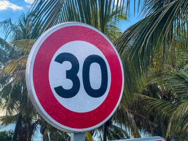 Speed limit roadsign down to 30 km